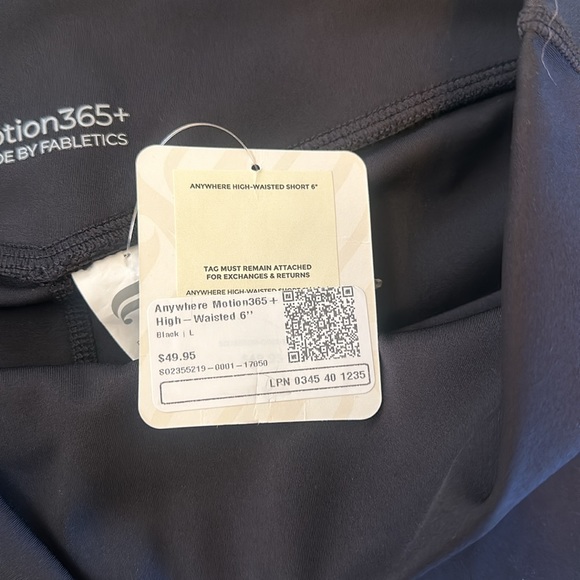 Fabletics motion 365+ high waisted 6” shorts. Black L - Picture 5 of 7